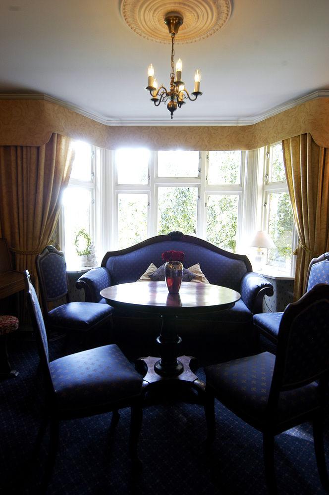 סנדנס Kronen Gaard Hotel מראה חיצוני תמונה