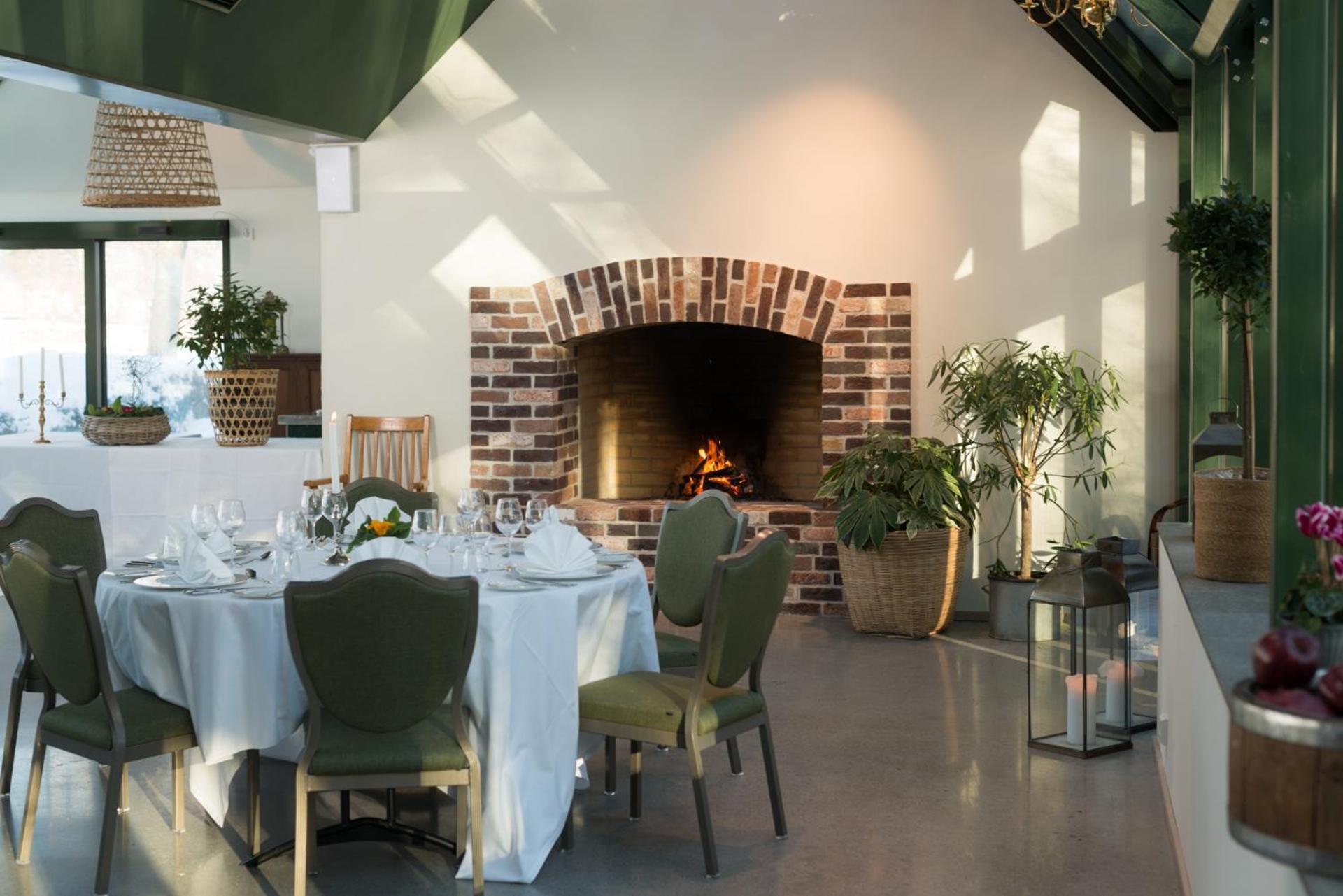 סנדנס Kronen Gaard Hotel מראה חיצוני תמונה