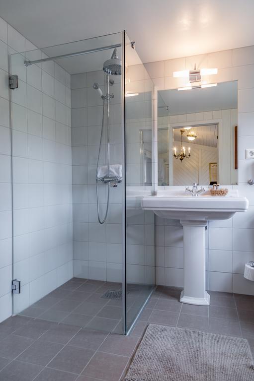 סנדנס Kronen Gaard Hotel מראה חיצוני תמונה