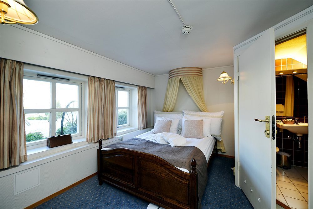 סנדנס Kronen Gaard Hotel מראה חיצוני תמונה
