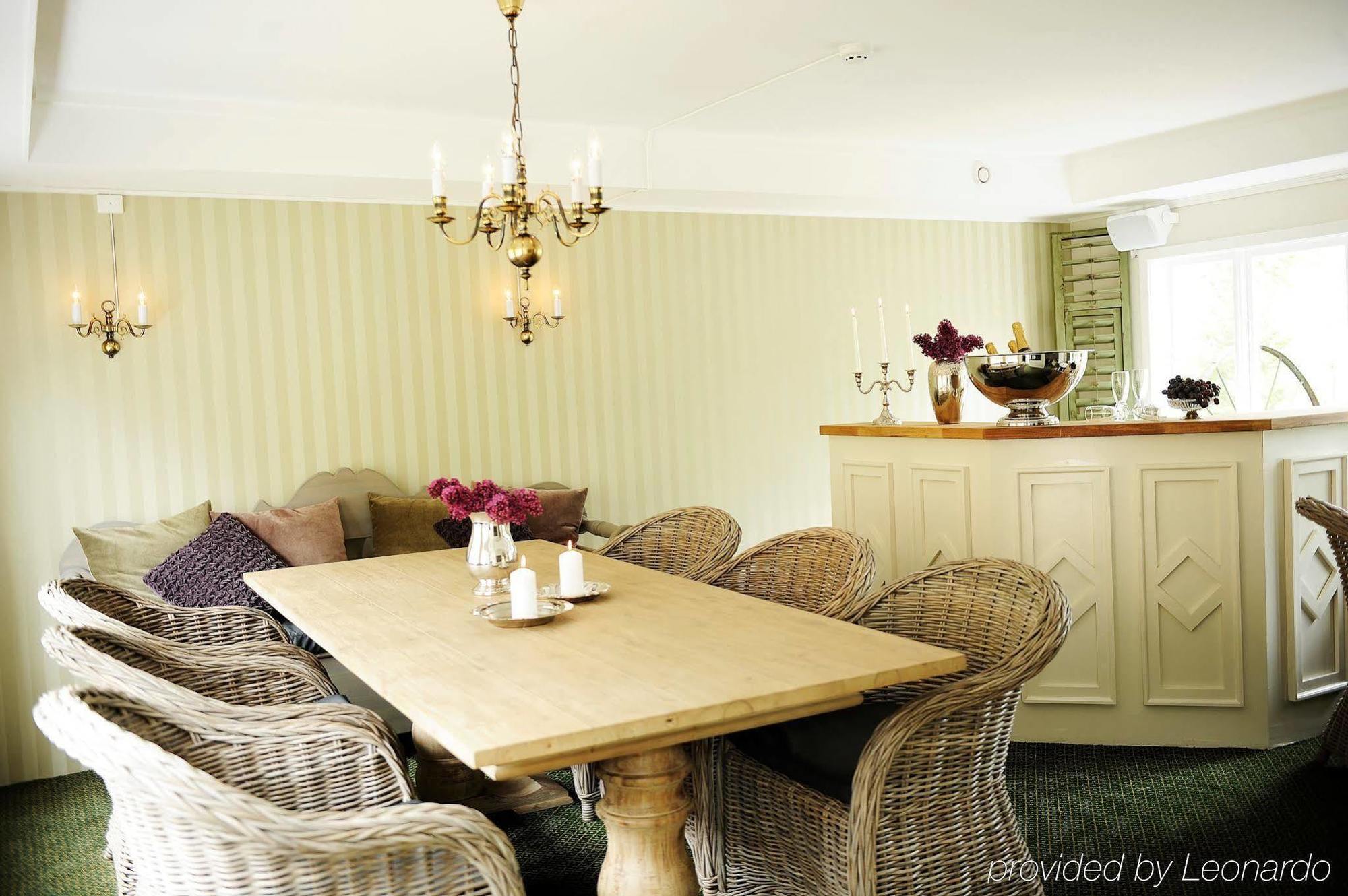 סנדנס Kronen Gaard Hotel מראה חיצוני תמונה