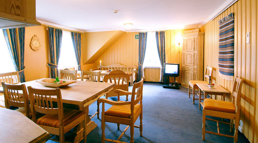 סנדנס Kronen Gaard Hotel מראה חיצוני תמונה
